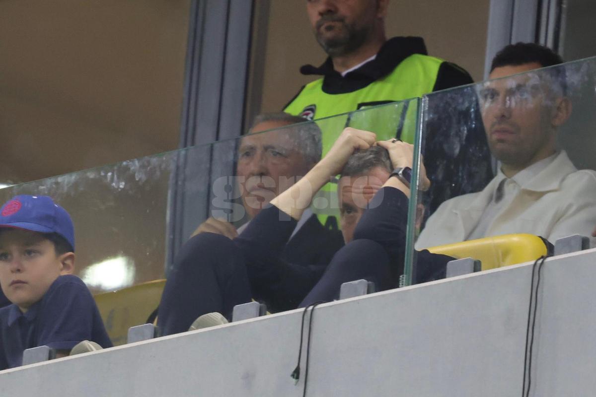 Mihai Stoica a oferit imaginile serii după FCSB - CFR Cluj: cum a trăit în lojă finalul dramatic și pe cine a îmbrățișat după succes