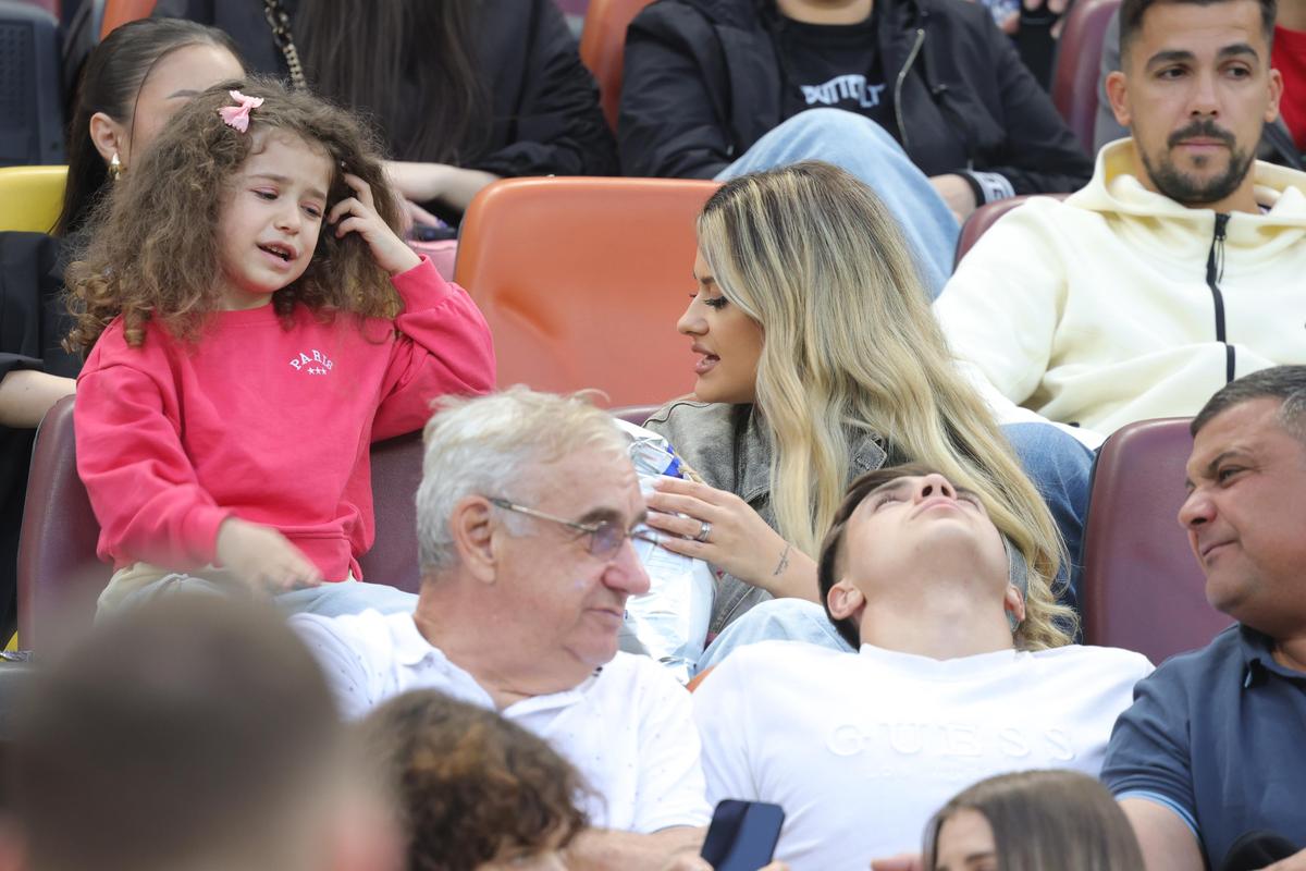Nume cunoscute în tribunele Arenei Naționale la FCSB - CFR Cluj