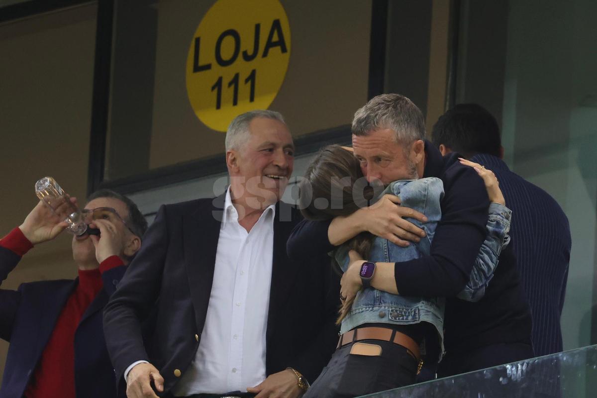 Numărul oficial de spectatori prezenți la FCSB - CFR Cluj » Cine a atras privirile pe Arena Națională: o prezență nelipsită și un „maratonist” al zilei