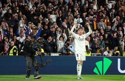Eurogolul lui Valverde o păstrează pe Real Madrid în lupta pentru titlul din LaLiga
