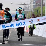 Primul semimaraton cu roboți umanoizi disputat în China, la Beijing Foto: Imago Images