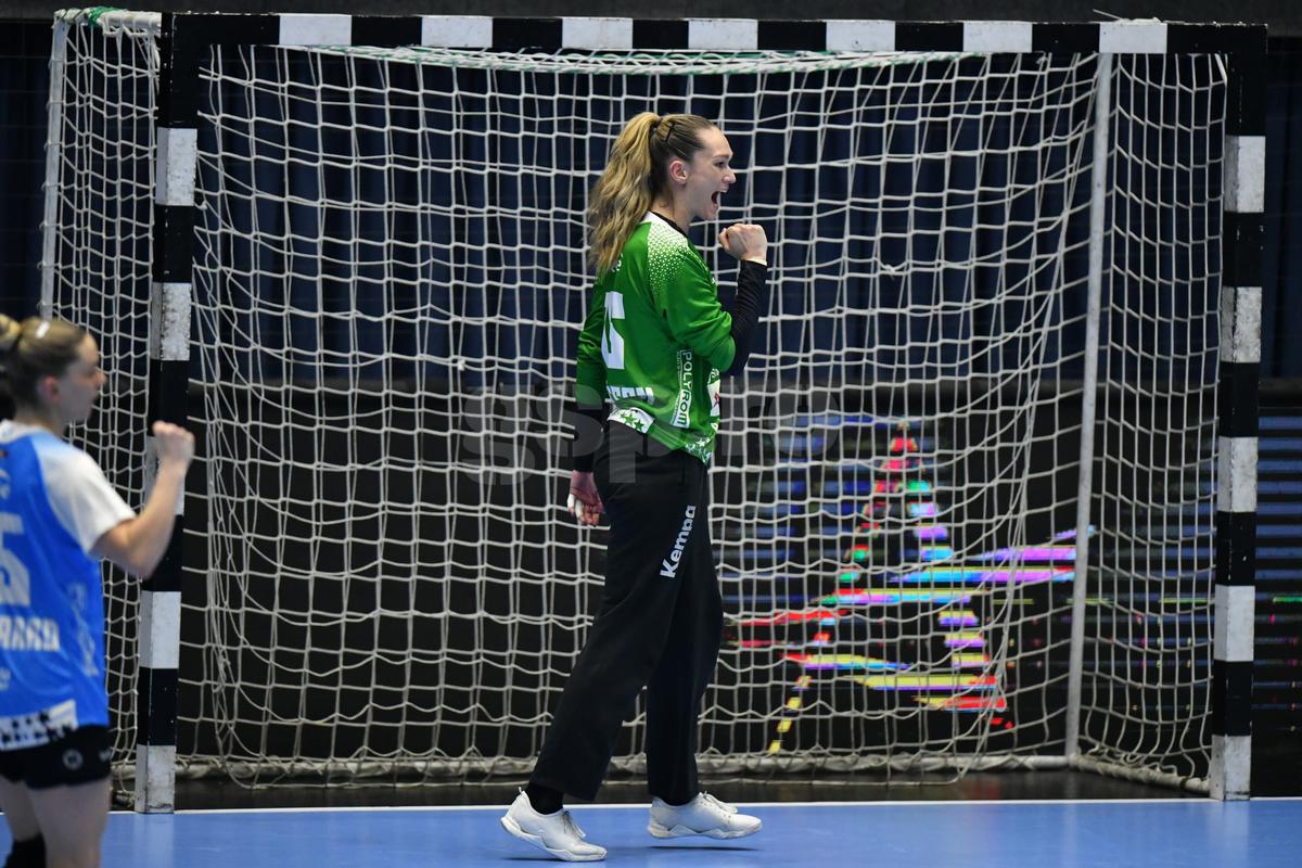 Final dramatic în CSM București - Esbjerg » Revenire fantastică în repriza a doua într-un meci special pentru Cristina Neagu
