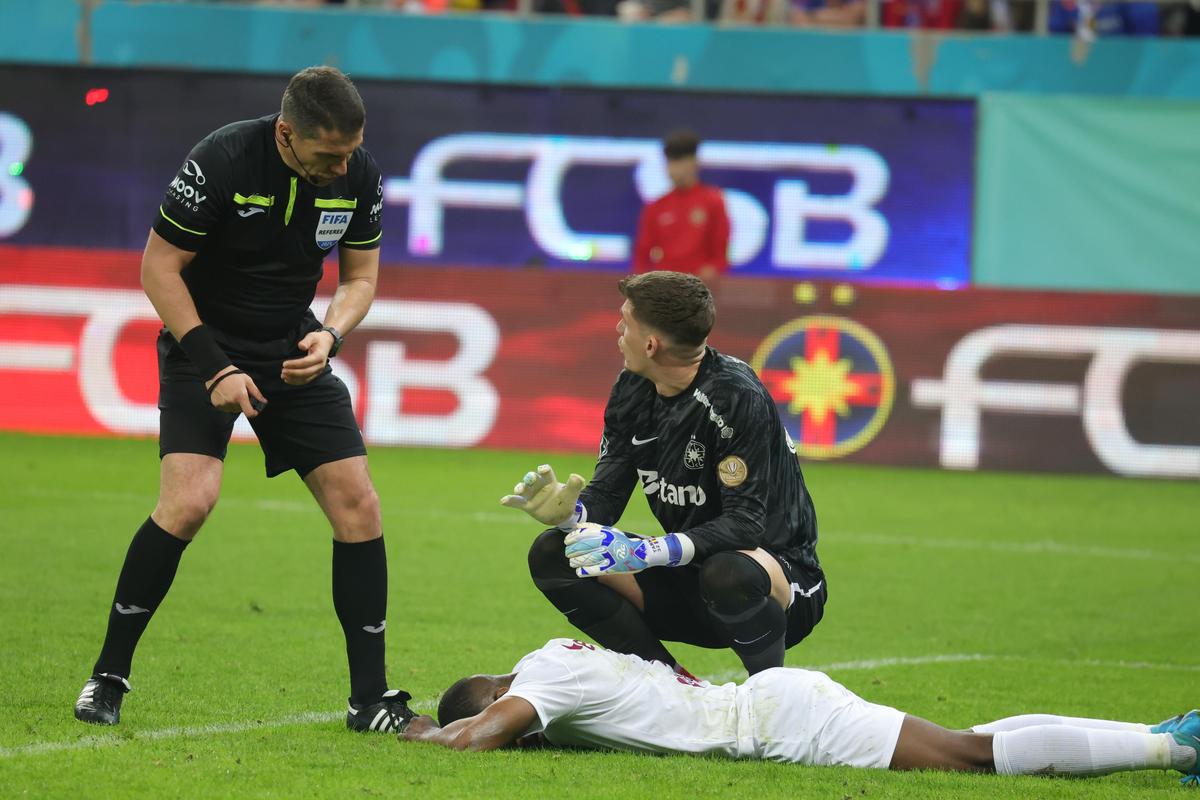 Dan Petrescu, uluit după eșecul cu FCSB: „N-am mai văzut așa ceva. Doamne ferește!”