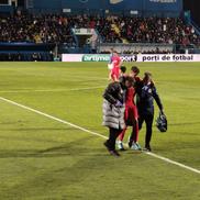 David Miculescu s-a accidentat în Farul - FCSB // FOTO: Ionuț Coman (GSP.ro)