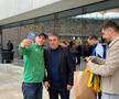 Cine e fostul fotbalist care s-a pozat cu Gică Hagi la evenimentul FRF de astăzi: au intrat în vestiarul Stelei în aceeași zi