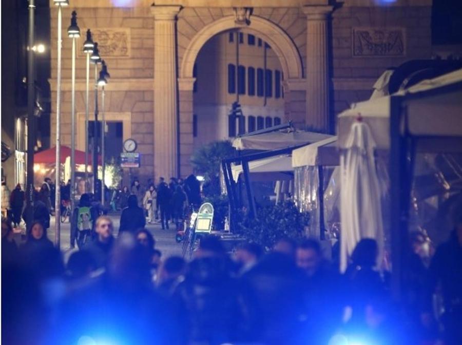 O rețea de prostituție care opera în localurile de noapte a fost destructurată din Milano Rețea de prostituție, destructurată la Milano » Mai mulți jucători din Serie A au achiziționat „pachete”: sechestru de 1,2 milioane de euro!