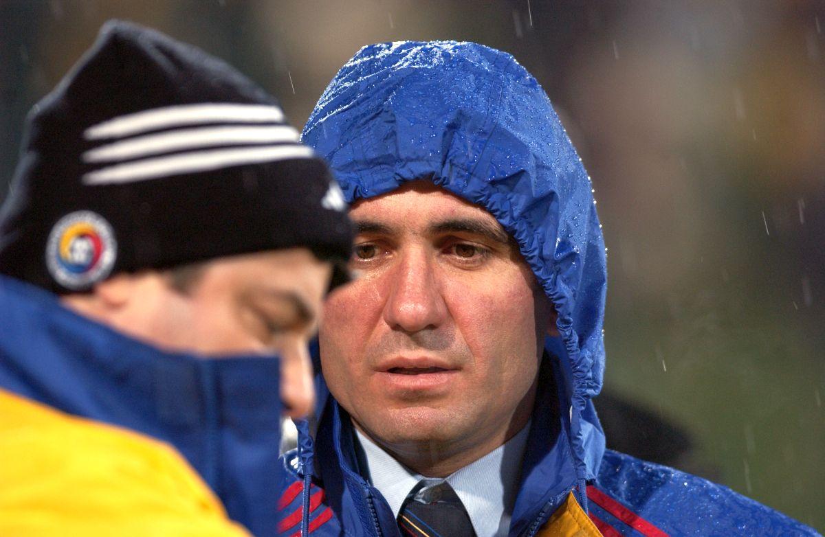 Gică Hagi selecționer, atunci și acum » Fraza celebră rostită de „Rege” când a fost instalat prima oară la națională + Lumea de atunci NU mai există