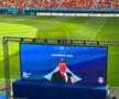 Cine e fostul fotbalist care s-a pozat cu Gică Hagi la evenimentul FRF de astăzi: au intrat în vestiarul Stelei în aceeași zi