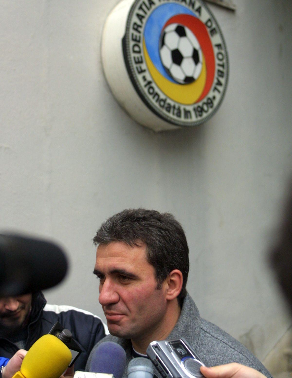 Gică Hagi selecționer, atunci și acum » Fraza celebră rostită de „Rege” când a fost instalat prima oară la națională + Lumea de atunci NU mai există