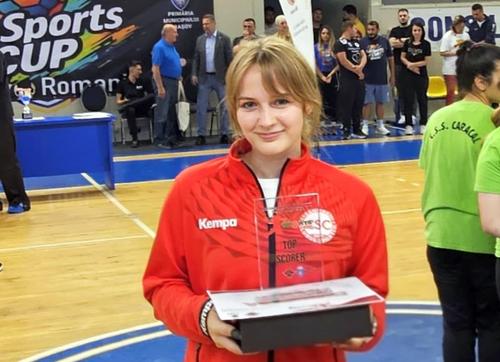 Apel umanitar pentru handbalista Carina Vasile // foto: Facebook