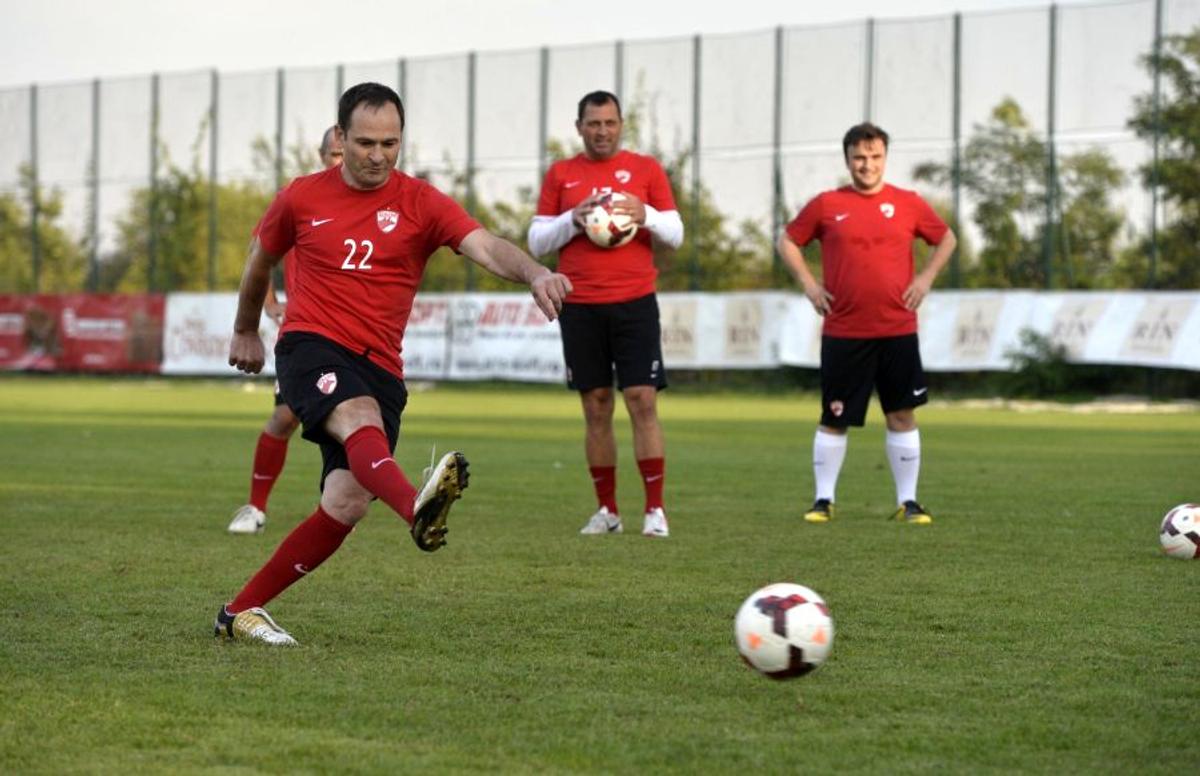 DINAMO. Un idol al fanilor se amuză pe seama situației din club: „Zici că e serial pe Netflix. E o comedie bună”