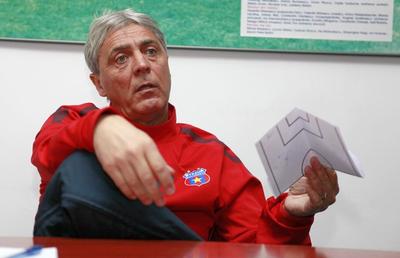 Sorin Cârțu, ripostă cu mantă pentru Becali și Mititelu: „Îți dai seama, vorbește el, care a pierdut numele Steaua”