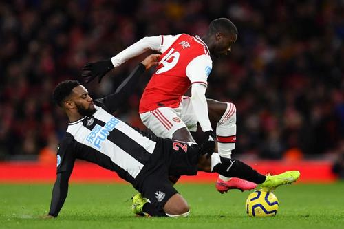 Danny Rose (stânga) nu este de acord cu reluarea Premier League // Sursă foto: Getty