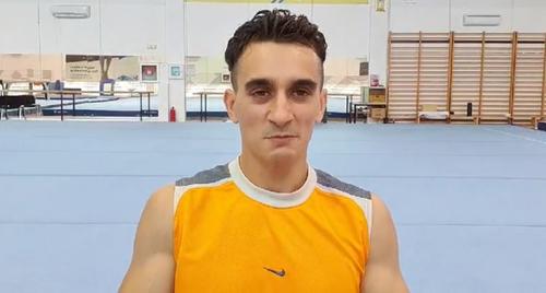 Marian Drăgulescu în sala de la Izvorani