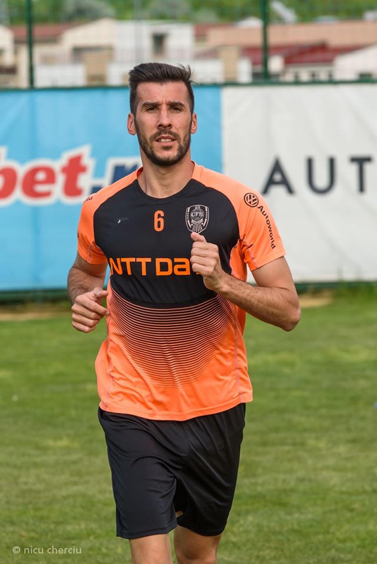 Bălgrădean și Arlauskis, față în față » Un portar de top din Liga 1 îi compară: „Este de departe cel mai bun!”
