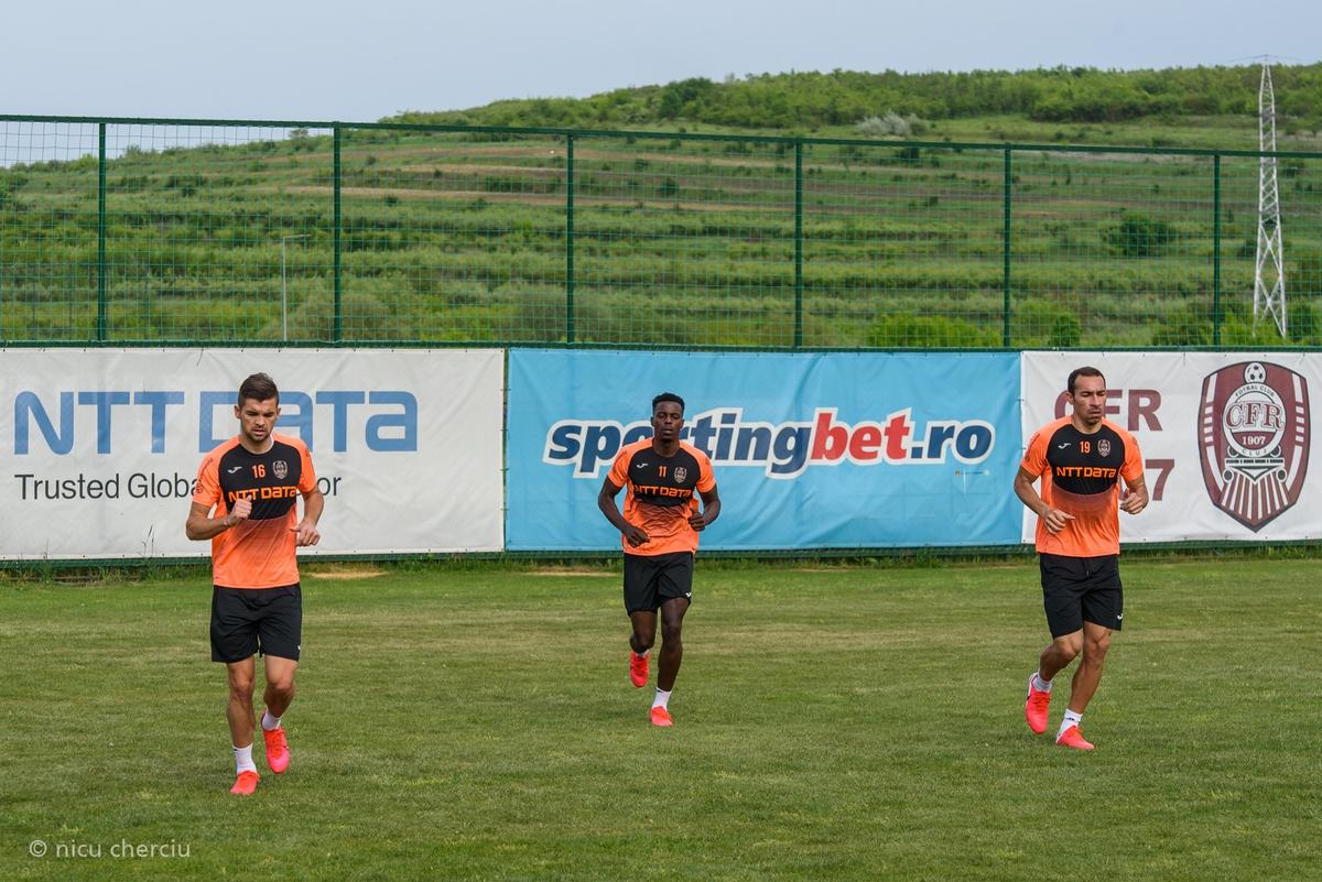 Bălgrădean și Arlauskis, față în față » Un portar de top din Liga 1 îi compară: „Este de departe cel mai bun!”