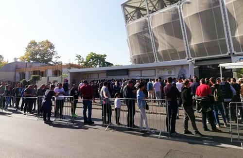 Federația Română de Fotbal a publicat astăzi noul protocol de desfășurare al meciurilor, cel care prevede revenirea fanilor pe stadioane.