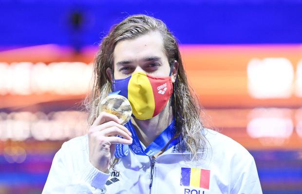Istorie la Budapesta » Robert Glință e primul român campion european în probele masculine de natație! AUR la 100 m spate