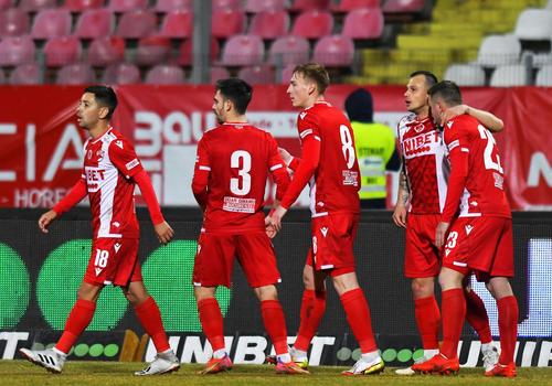 Mijlocașul Jonathan Rodriguez (31 de ani) și portarul Cristiano Figueiredo (31 de ani) au probleme medicale și vor rata manșa tur a barajului dintre Dinamo și Universitatea Cluj.