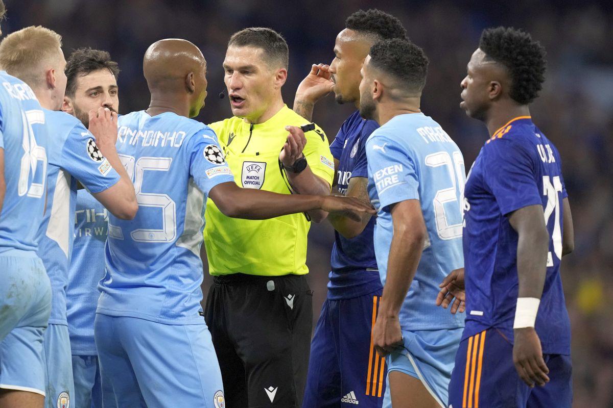 Cine este Istvan Kovacs, „centralul” care va arbitra finala Ligii Campionilor » Drumul dintr-un apartament din Carei, „șpaga” de 2 lei și debutul cu „roșu”