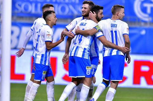 Universitatea Craiova nu renunță la ideea de a-l transfera definitiv pe Lyes Houri / Sursă foto: Imago Images