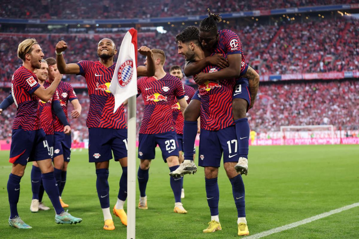 Se încheie hegemonia? Bayern, la un pas să piardă titlul după o repriză de coșmar