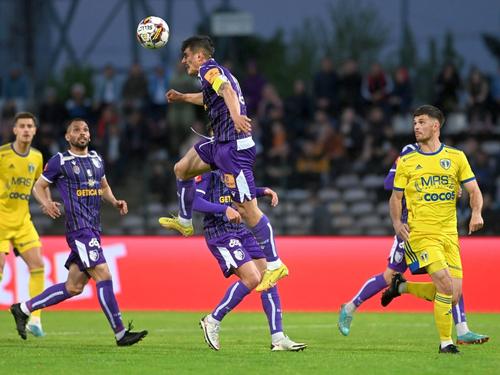 10 lucruri observate de reporterul GSP la FC Argeș - Petrolul FOTO: facebook.com/official.fcpetrolul