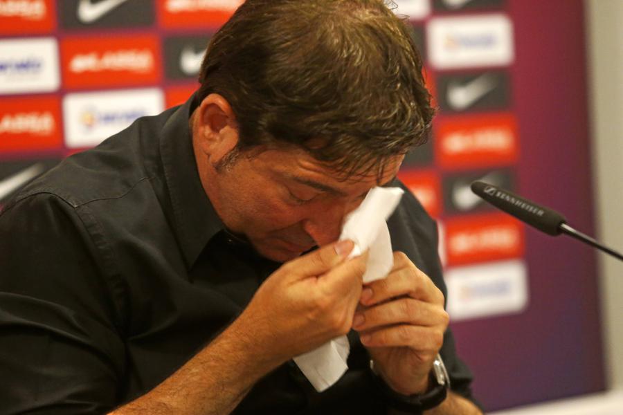 În 2016, Xavi Pascual plângea în conferința care consemna despărțirea de Barcelona / FOTO: Imago Anunț de ultimă oră făcut de Marca: Xavi Pascual se întoarce la Barcelona!