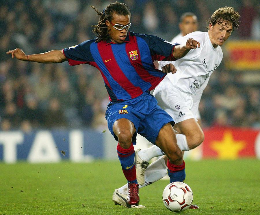 Avem un Davids în Liga 1 » A debutat la 16 ani și joacă purtând ochelari de vedere