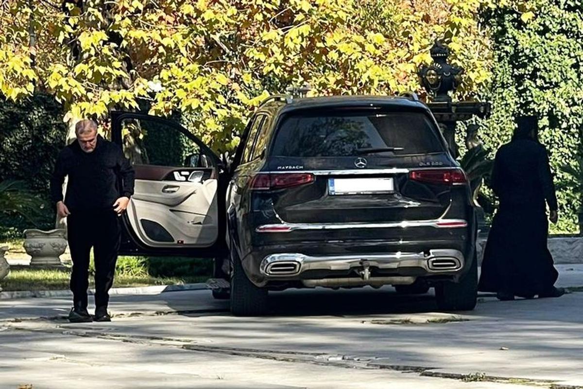 Surpriză! Ce a găsit Gigi Becali în fața palatului din Aleea Alexandru, la câteva ore după derby-ul cu Rapid
