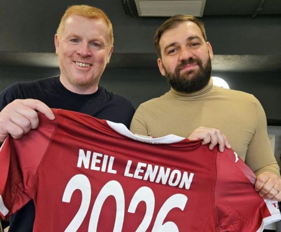 Rapidistul Lennon Neil Lennon anunță ce stil de joc va aplica la Rapid și ce transferuri urmărește: „Acești jucători îmi plac!”
