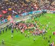 Pe aici se trece? Imaginile serii după Dinamo - Csikszereda, cu o fetiță și un jandarm în prim-plan