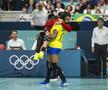 Tamires Araujo a sărit în ajutorul prietenei sale Albertina Kassoma / FOTO: Imago