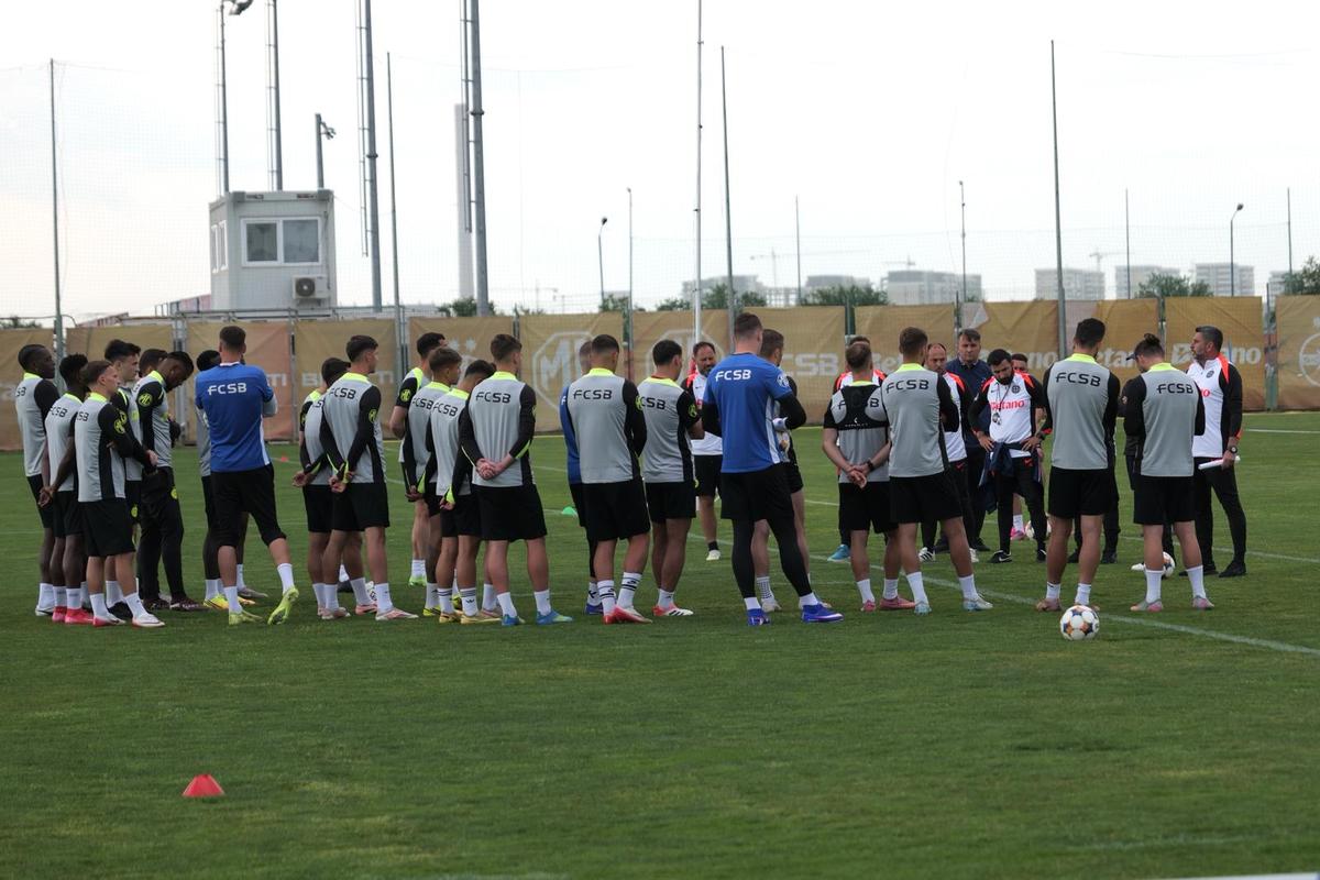 Primul antrenament al celor de la FCSB cu Marius Baciu // foto: Andrei Furnigă (GSP.ro)