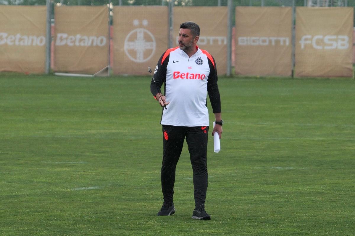 Primul antrenament al celor de la FCSB cu Marius Baciu // foto: Andrei Furnigă (GSP.ro)