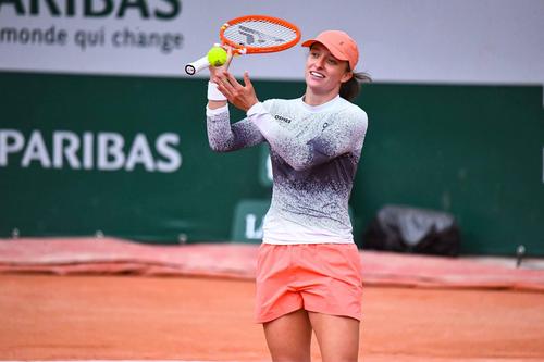 Iga Swiatek la un antrenament înainte de Roland Garros 2026 Foto: Imago Images