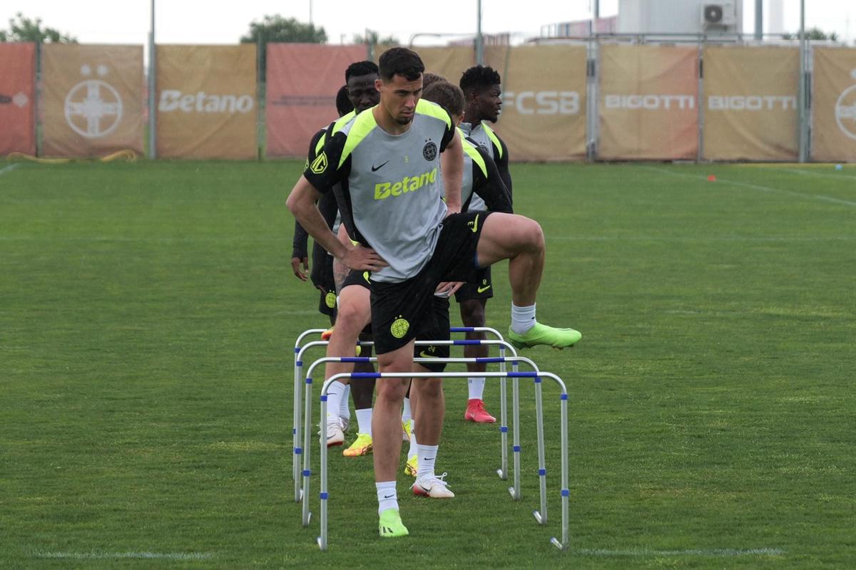 Primul antrenament al celor de la FCSB cu Marius Baciu // foto: Andrei Furnigă (GSP.ro)