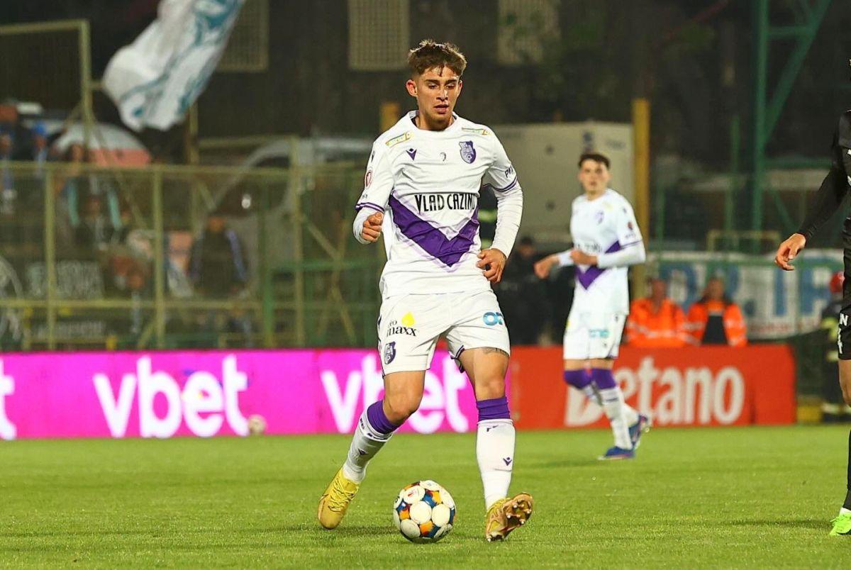 Adriano Manole - puștiul cu nume de fotbalist care a debutat la 17 ani la FC Argeș