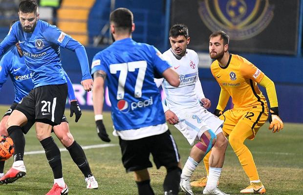 Un fotbalist crescut de FCSB, campion al României, pe radarul lui U Cluj