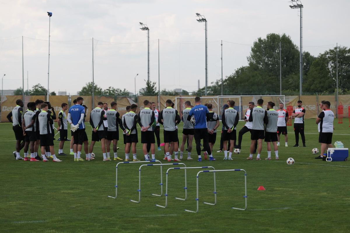Primul antrenament al celor de la FCSB cu Marius Baciu // foto: Andrei Furnigă (GSP.ro)
