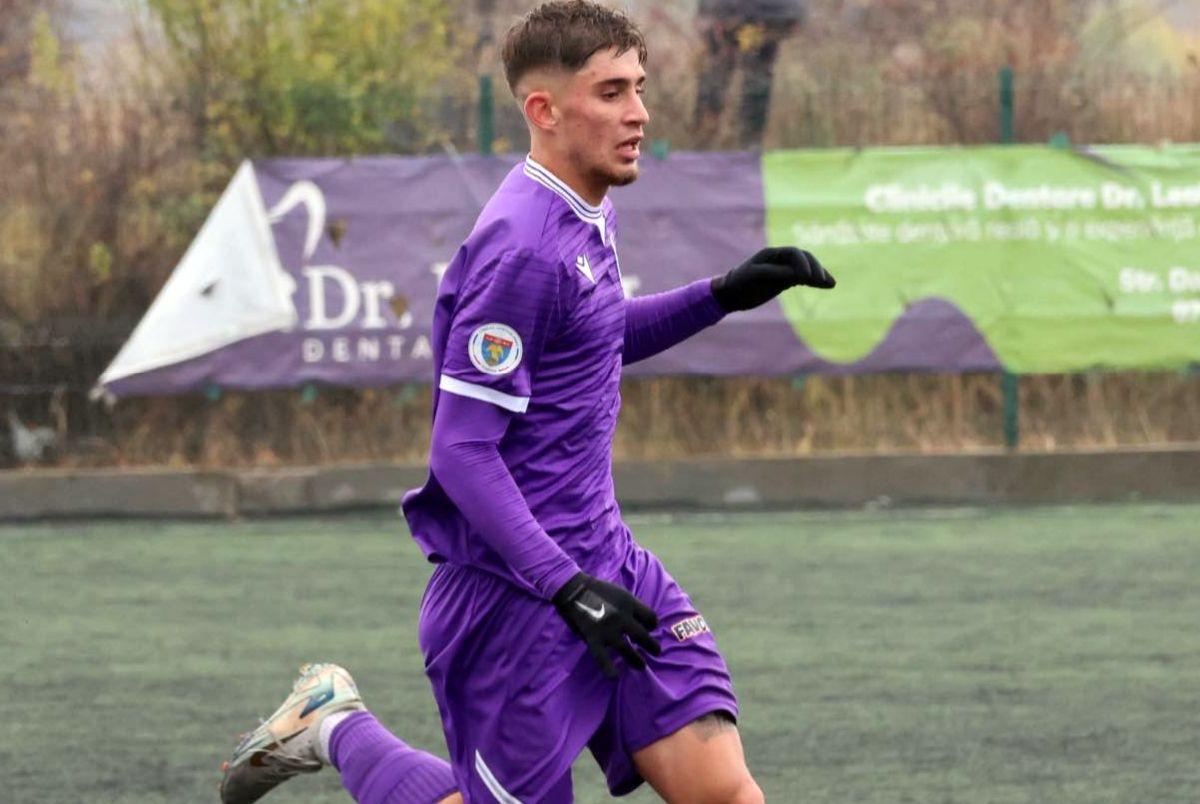 Adriano Manole - puștiul cu nume de fotbalist care a debutat la 17 ani la FC Argeș