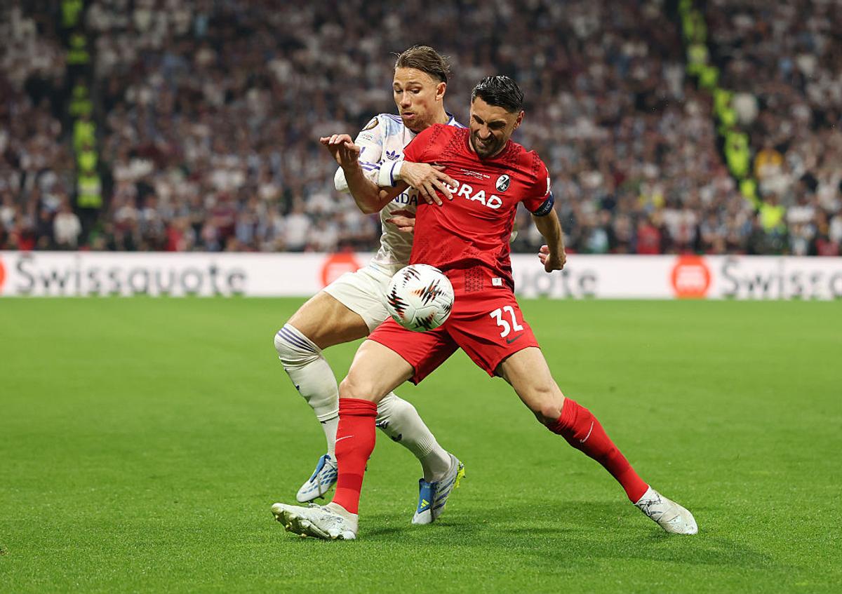 Aston Villa - Freiburg, finala Europa League