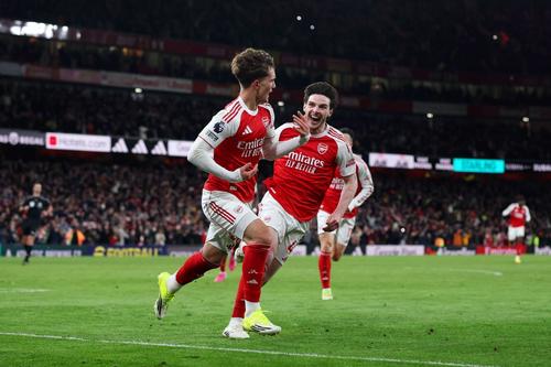 Max Dowman, alături de Declan Rice // FOTO Getty Images