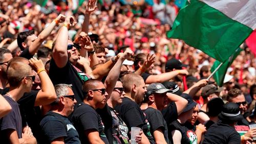 Rasism pe „Puskas Arena”! Ce au făcut ultrașii maghiari când mingea era la Pogba sau Kante!