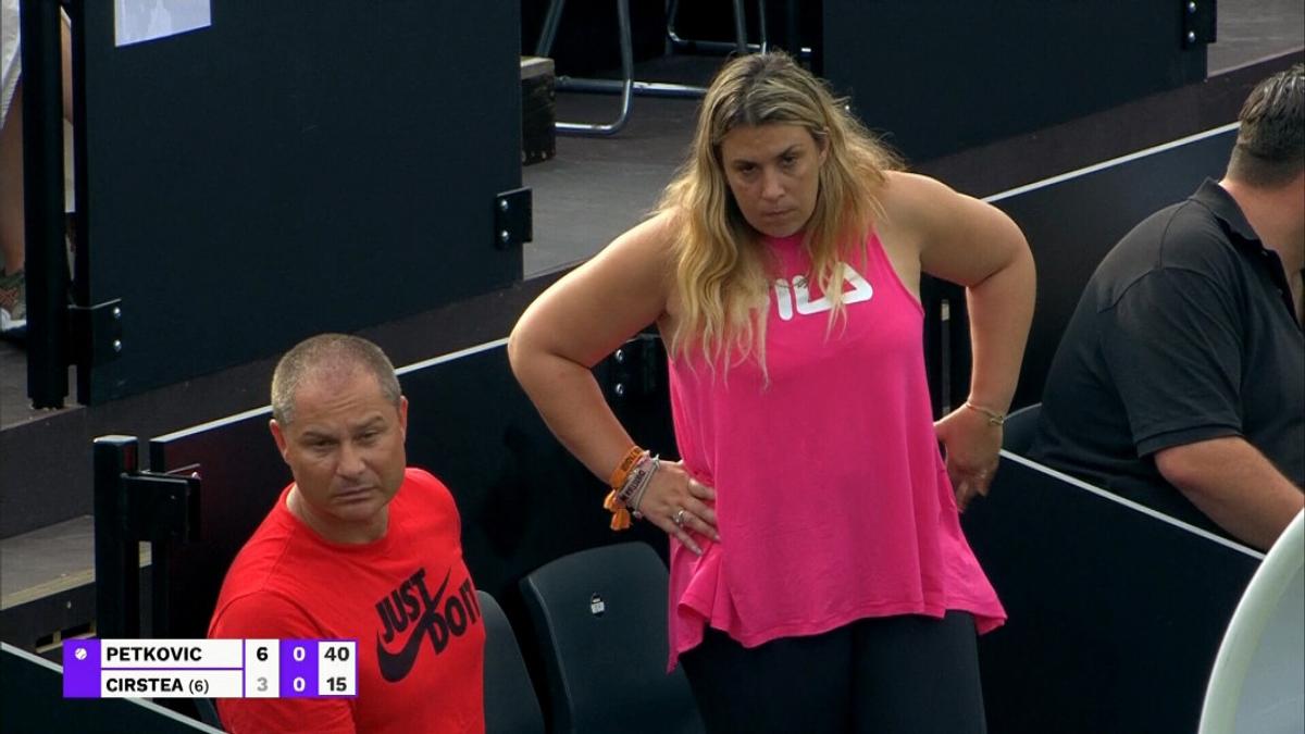 Sorana Cîrstea a încasat o lovitură violentă în meciul cu Petkovic » Bartoli, speriată în tribunele de la Bad Homburg
