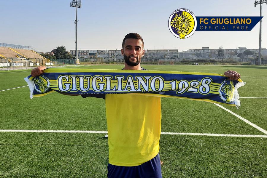 Enzo Celestine, în perioada în care evolua la FC Giugliano 1928 Miza pe francezi » Enzo Celestine și Tony Njike vin în Liga 1 să lupte pentru play-off