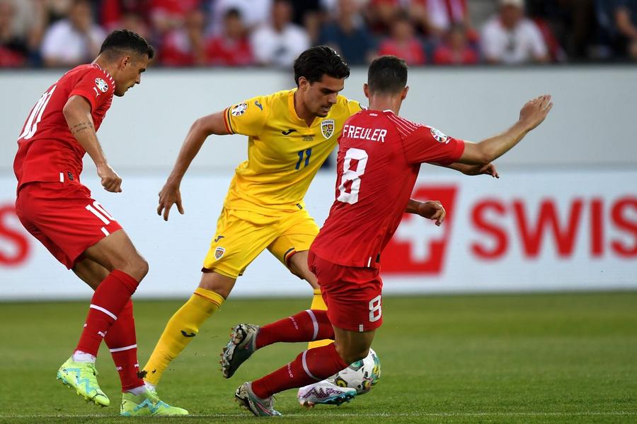 Elveția - România 2-2. Notele „tricolorilor” și analiza post cu post: cine a fost cel mai slab „tricolor” și cine e „jucătorul care ar trebui să stea acasă până își schimbă atitudinea”