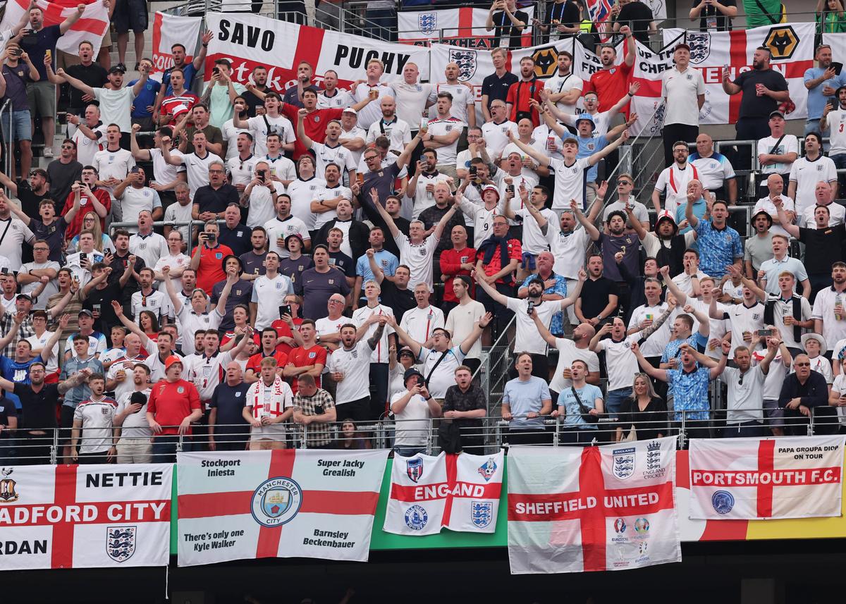 Vestea care i-a întristat pe jurnaliștii englezi prezenți pe stadion la Danemarca - Anglia: „Accident șocant”
