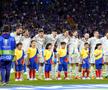 Răzvan Burleanu are lipici la vedete! Unde a prins loc la Spania - Italia, după ce vinerea trecută a stat lângă Mourinho și Ferguson