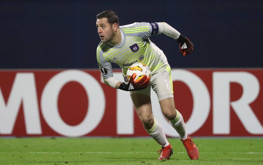 Frank Boeckx, în tricoul lui Anderlecht, foto: Imago Images „Stanciu mi-a oferit 50.000 de euro” » Un fost fotbalist belgian, dezvăluiri neștiute despre căpitanul României: „Am încercat să-l fac să ridice prețul”